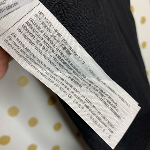 𝅺Abercrombie & Fitch Embroidered Black Jumpsuit M - Picture 8 of 8